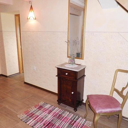 Ferienwohnung Studio Sijara Motovun Zimmer foto