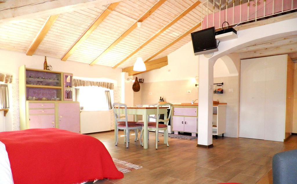 Ferienwohnung Studio Sijara Motovun Zimmer foto