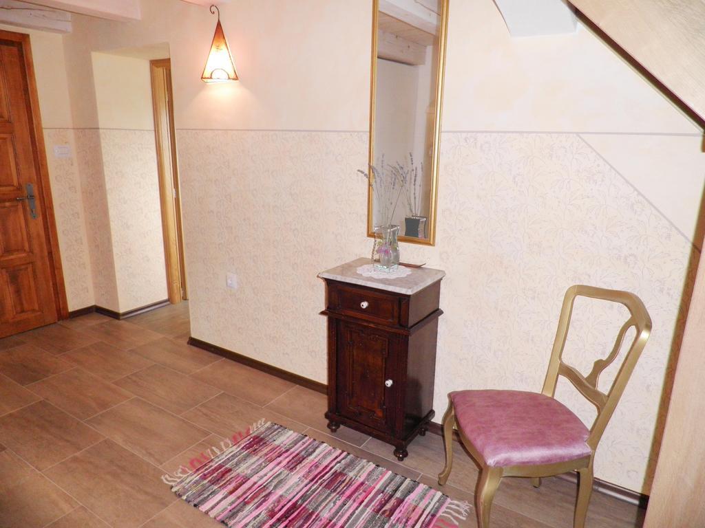 Ferienwohnung Studio Sijara Motovun Zimmer foto